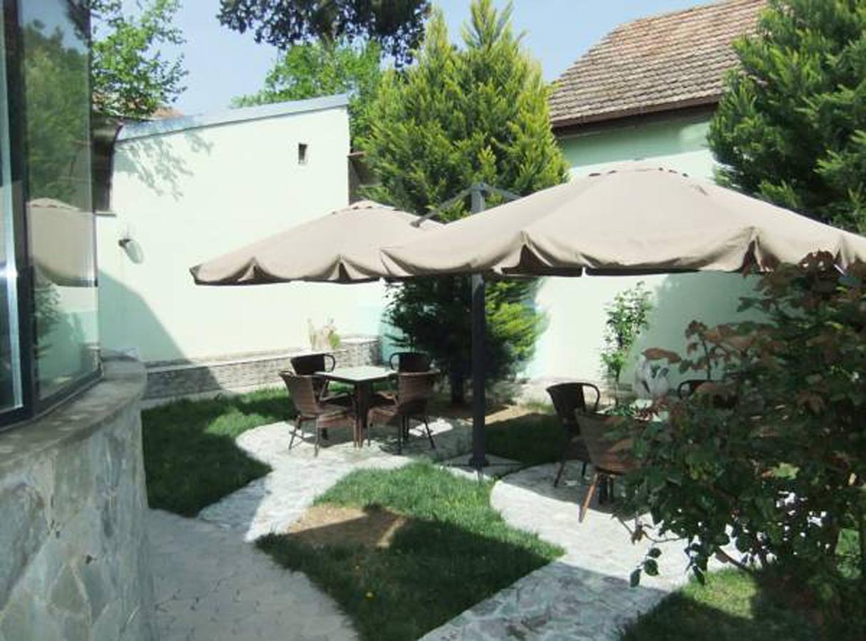 Hotel Relax Tbilisi Ngoại thất bức ảnh